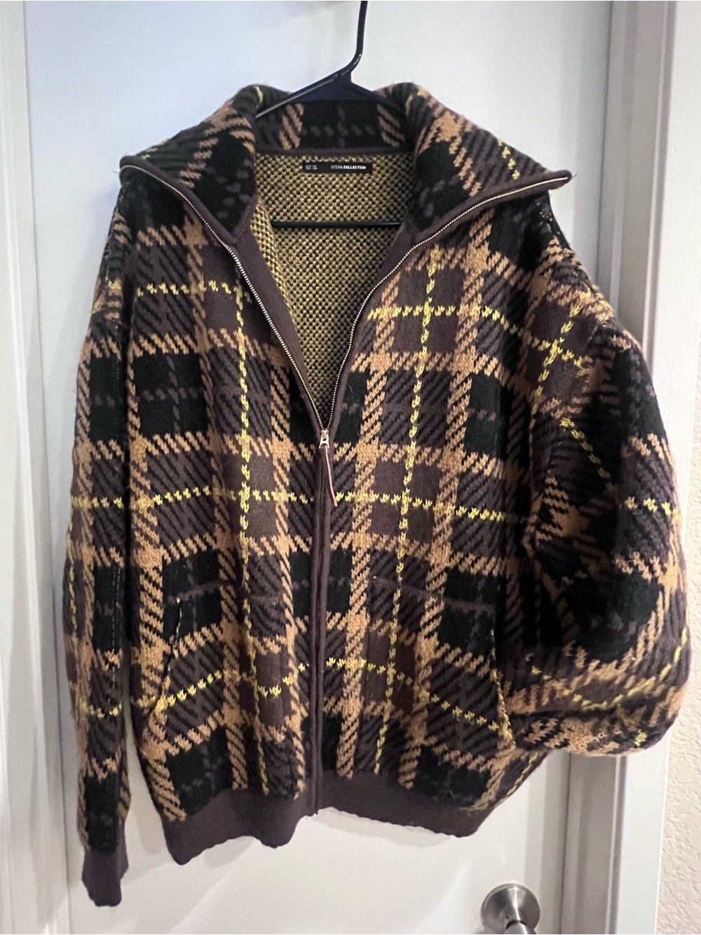 🩷4 for $35 🩷
 Plaid Zip-Up Jacket in Brown, Black & Yellow